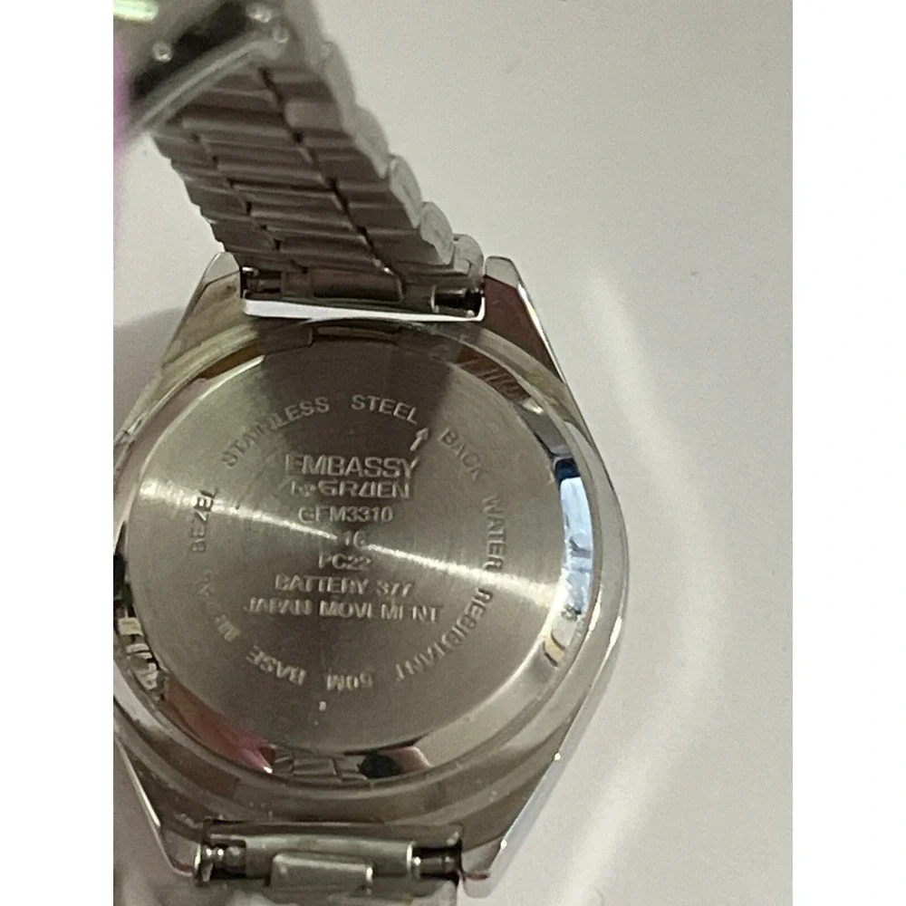 Embassy by Gruen GEM3310 Gold and Silver Tone Women's‎ watch Untested rare